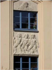 Fassadenschmuck Karpatenstr. 12